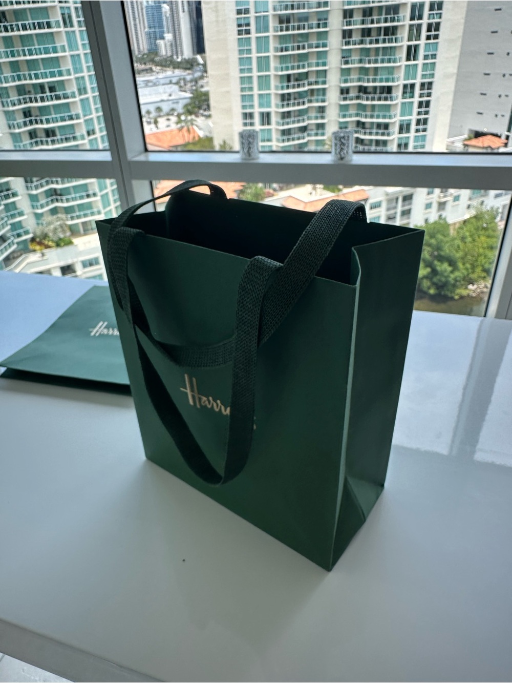 Harrods Small Green Gold Shopping Bag Empty Gift Bag 7 x 8.5